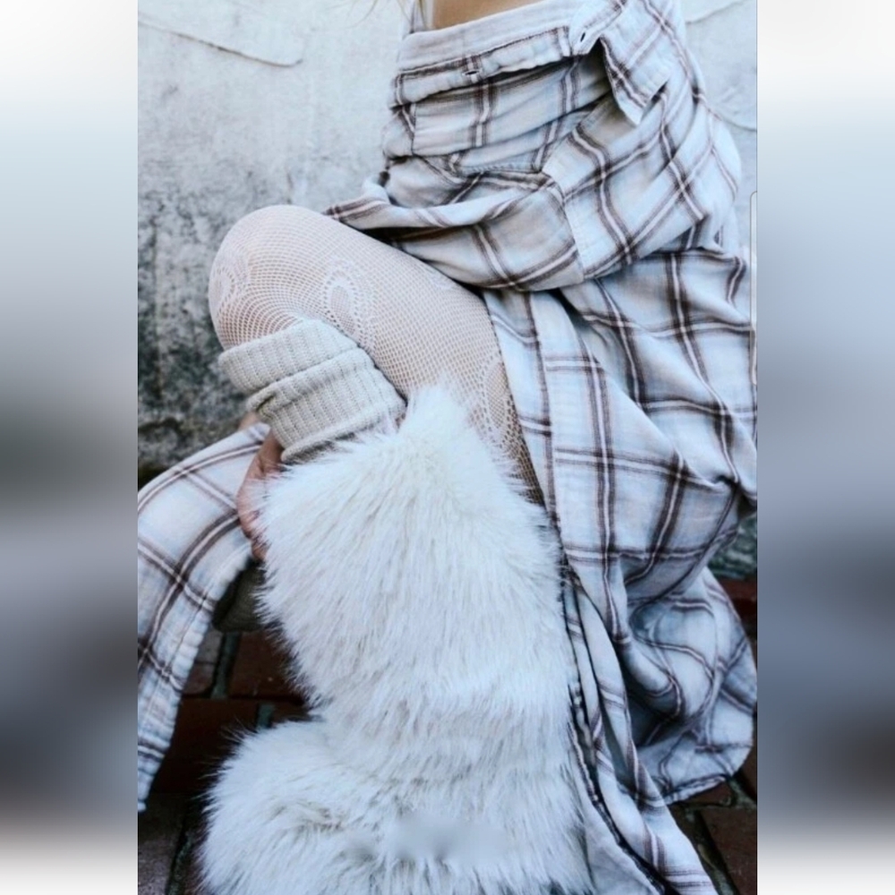 NEW Free People Apres All Day Boot Fuzzy Furry Platform Rubber Wedge Ivory